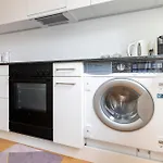Kaya 3a - Downtown 2br With Balcony Zurich