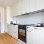Апартаменты Kaya 3a - Downtown 2br With Balcony *