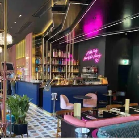 Kaya 3a - Downtown 2br With Balcony شقة