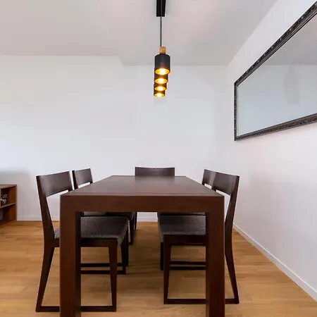 Gemini 3a - Downtown 2br With Balcony * Zúrich