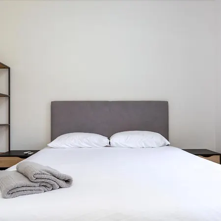 Apartamento Gemini 3a - Downtown 2br With Balcony