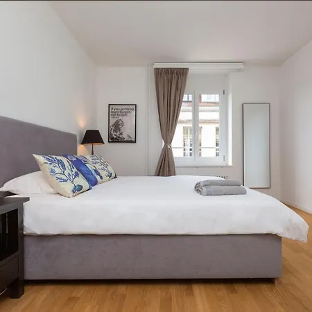 公寓 Kaya 3a - Downtown 2br With Balcony *