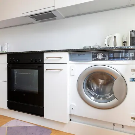 Kaya 3a - Downtown 2br With Balcony Цюрих